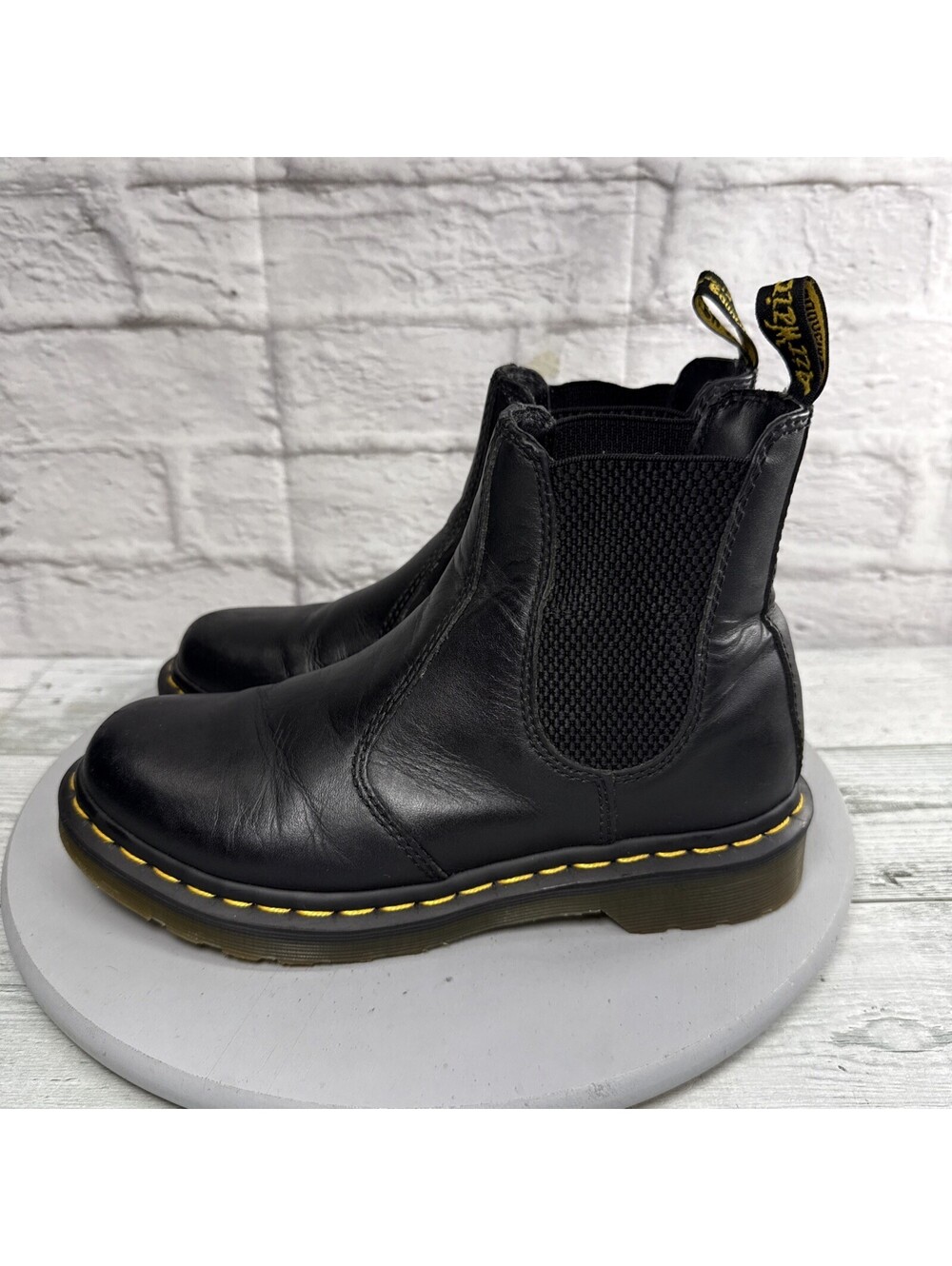 Dr Martens Chelsea Boots Womens Size 7 Us 2976 Soft Toe Black Leather Ankle